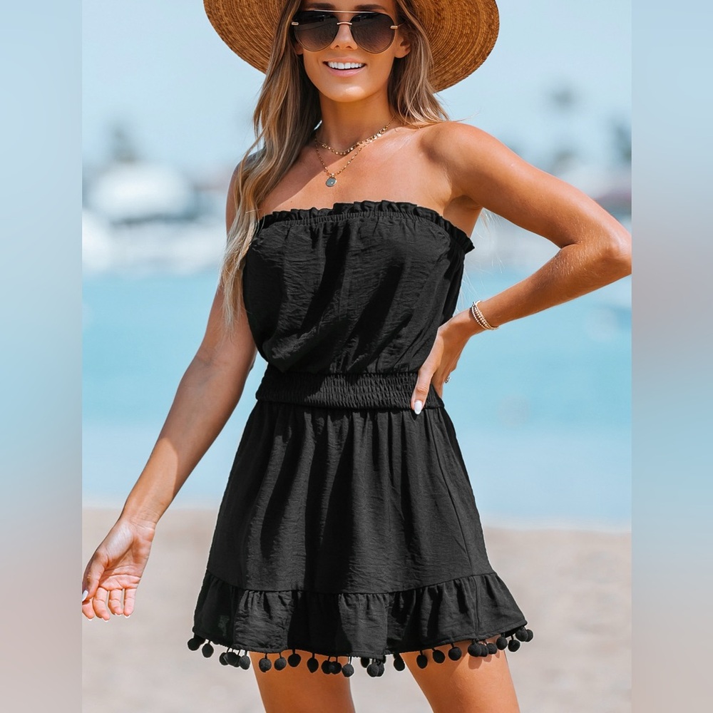 CUPSHE Feeling beachy, backless, tassel cover-up. Color Black/Size S NEW